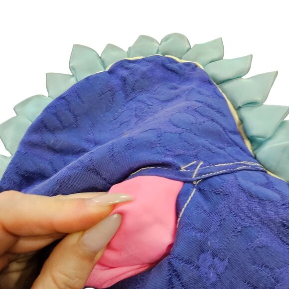 Handmade Heart Shaped 10x12 Pillow and Cover Vintage Handicrafts - Picture 6 of 9